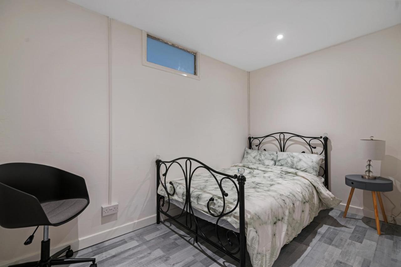 Suites By Rehoboth - Overcomers- Deptford London Exterior photo