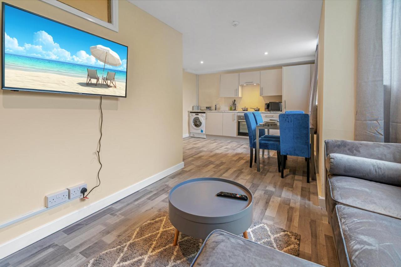 Suites By Rehoboth - Overcomers- Deptford London Exterior photo