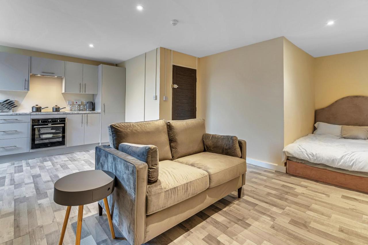 Suites By Rehoboth - Overcomers- Deptford London Exterior photo