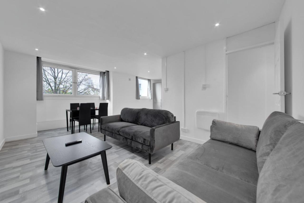 Suites By Rehoboth - Overcomers- Deptford London Exterior photo